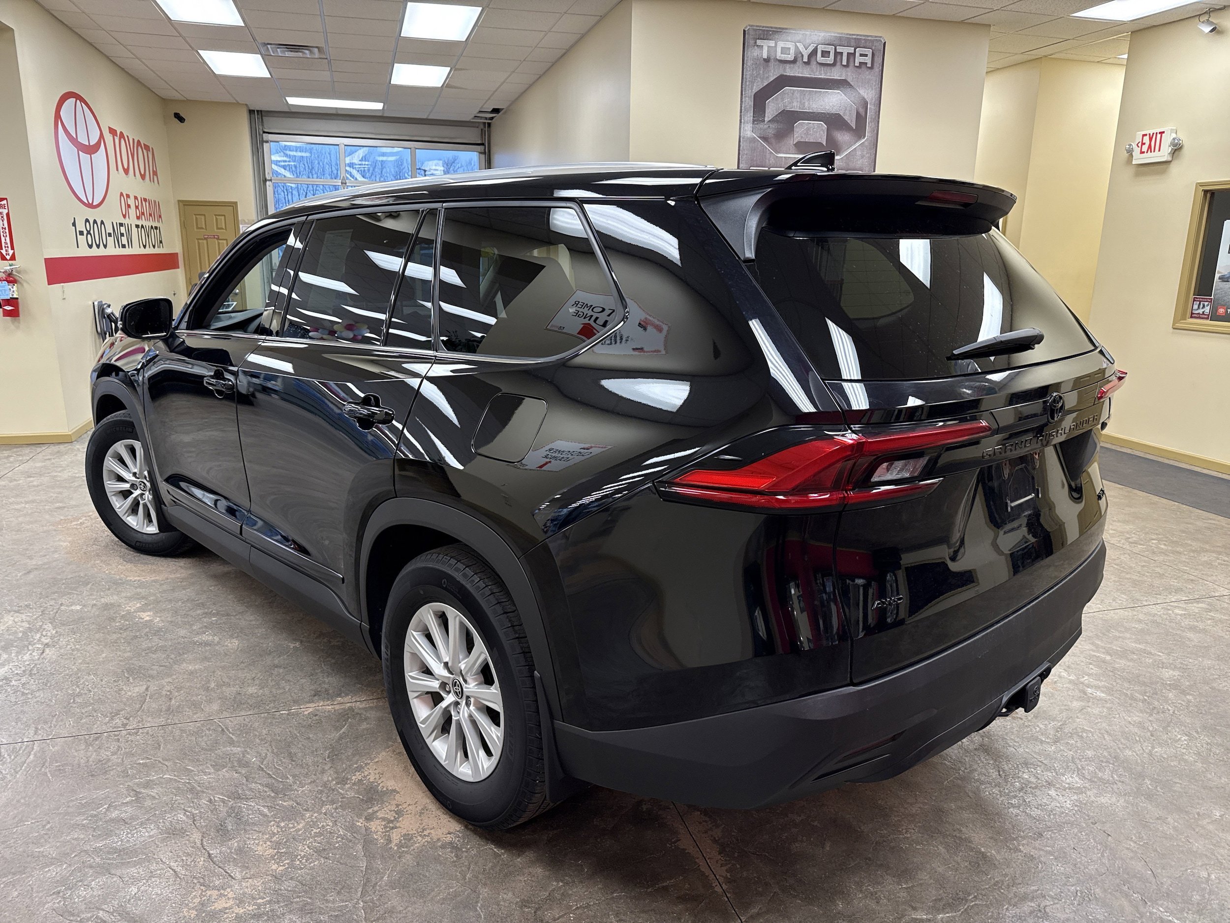 Used 2024 Toyota Grand Highlander XLE image 7