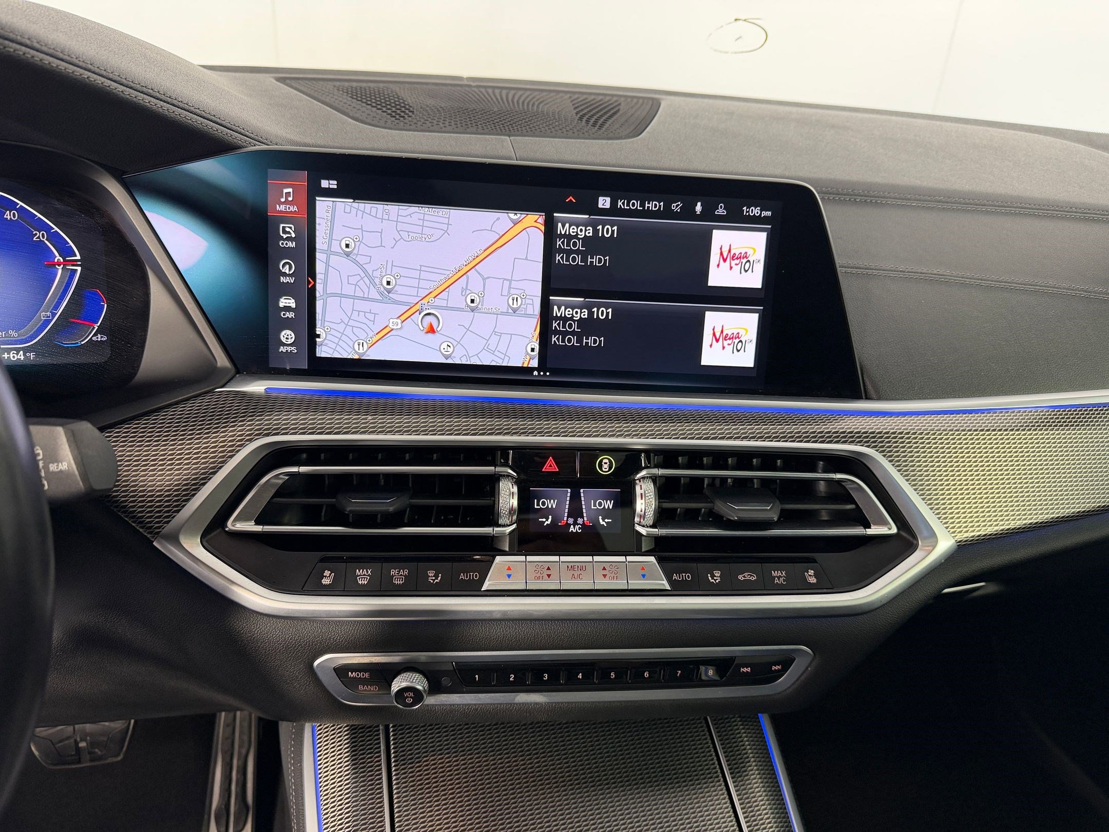 Used 2022 BMW X5 sDrive40i w/ M Sport Package RWD image 26