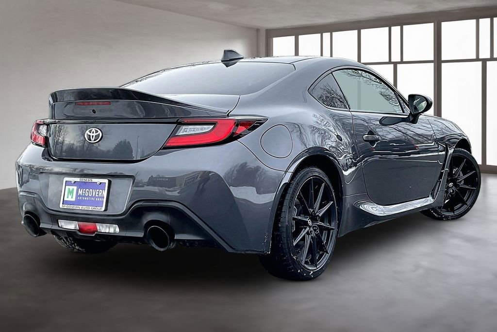 Used 2024 Toyota GR86 Premium RWD image 6