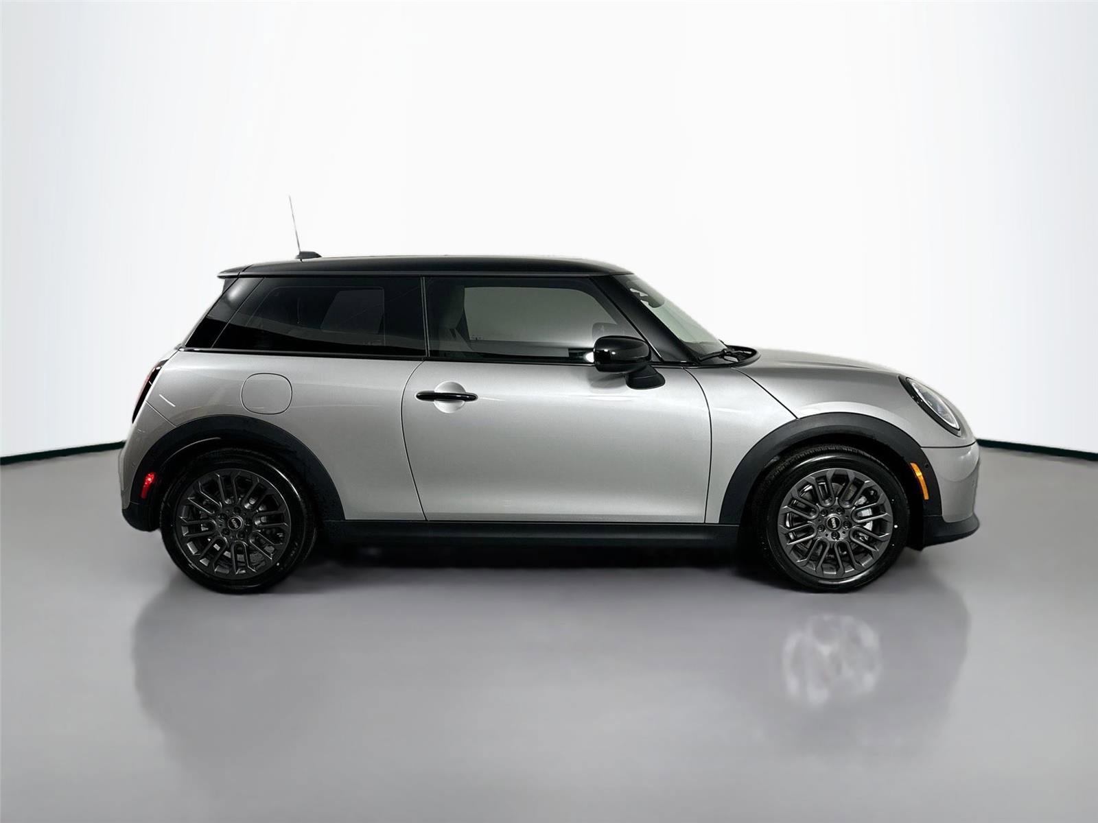 New 2026 MINI Cooper 2-Door Hardtop FWD image 4