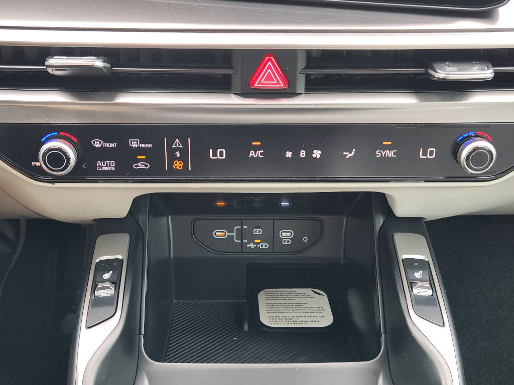 New 2026 Kia Sorento S image 14