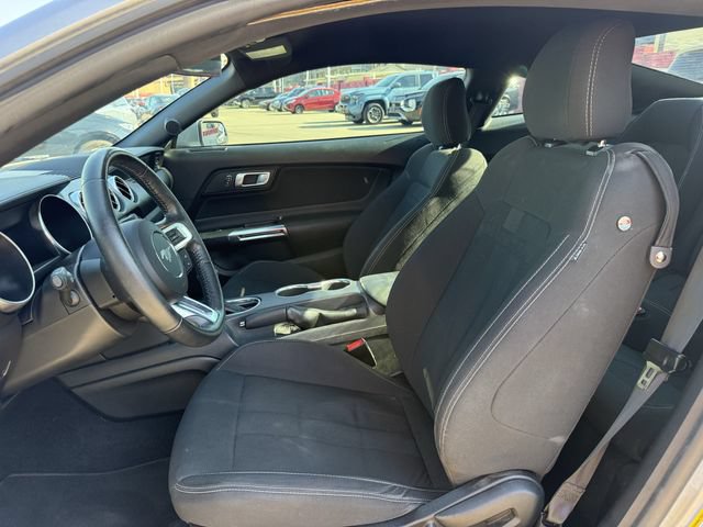 Used 2021 Ford Mustang Coupe RWD image 25