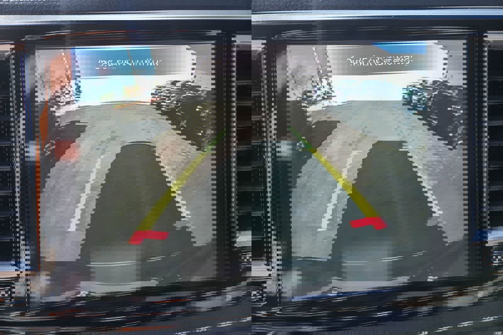 Used 2022 Chrysler Pacifica Touring-L image 20