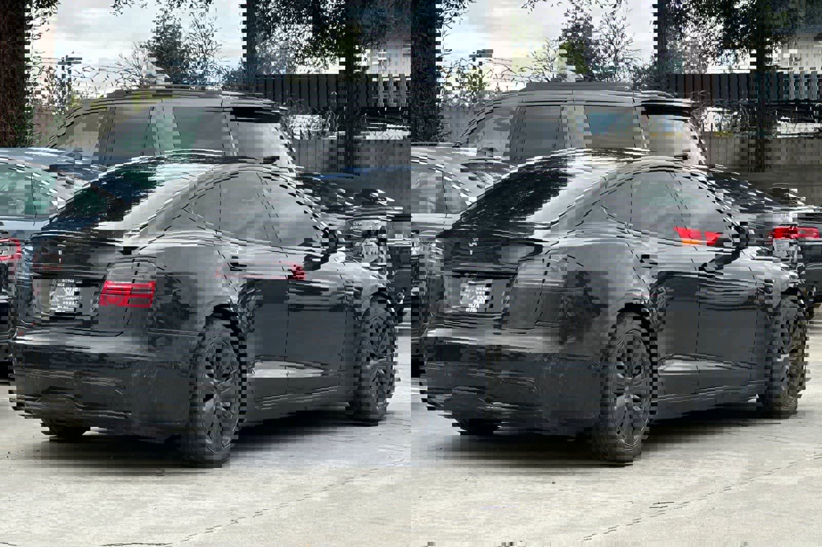 Used 2022 Tesla Model S Plaid AWD/4WD image 3