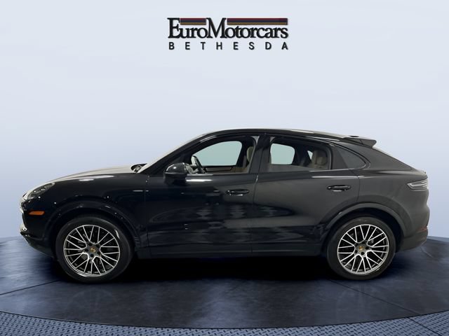 Used 2023 Porsche Cayenne S AWD/4WD image 2