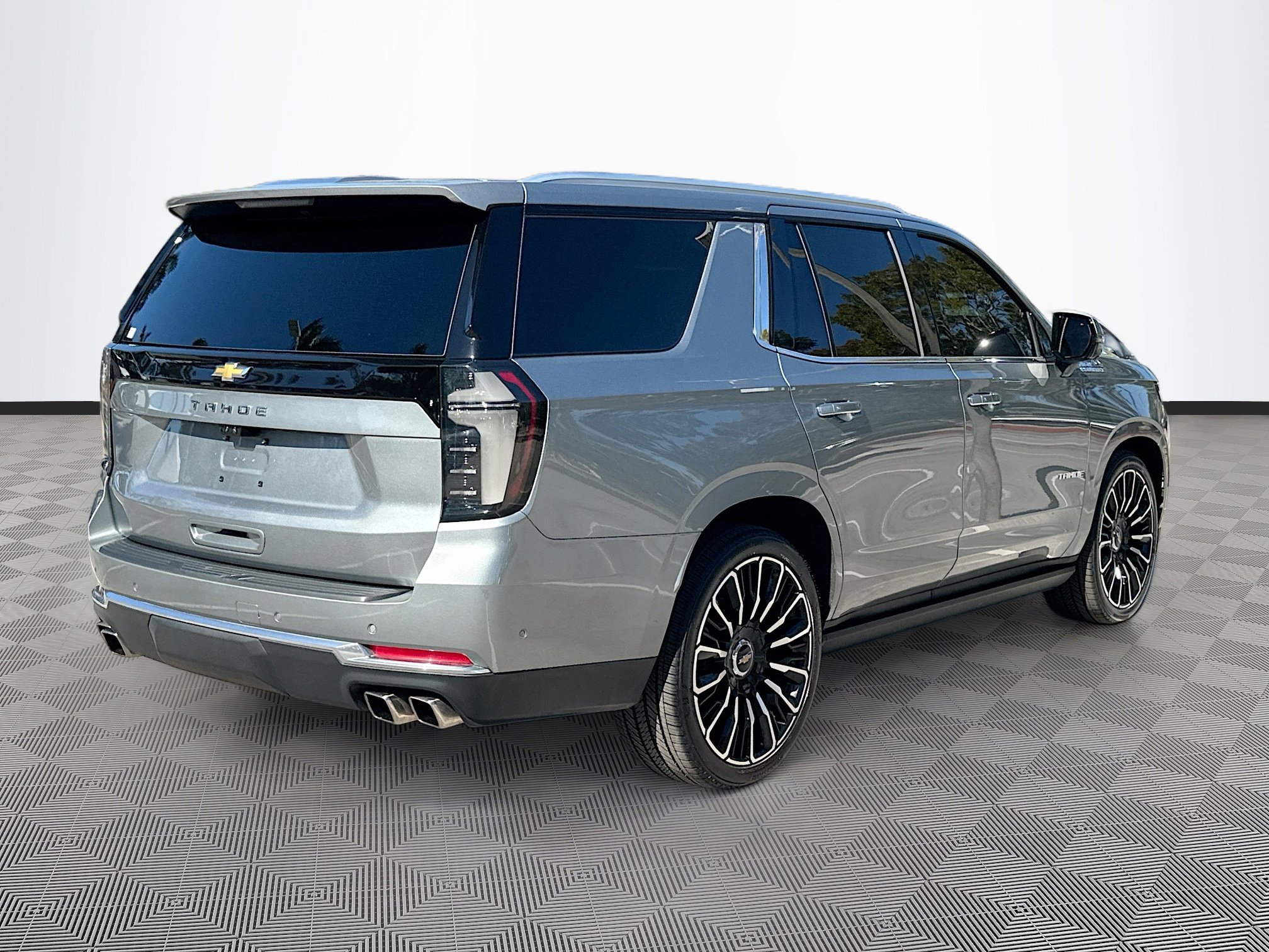Used 2025 Chevrolet Tahoe High Country image 7