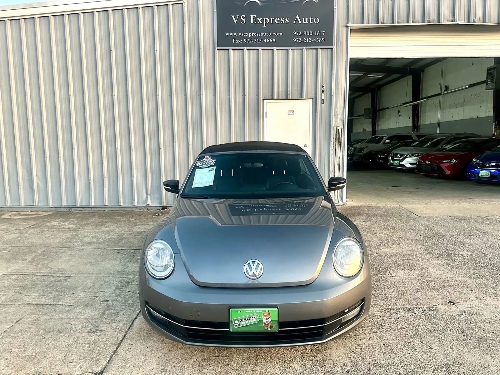 Used 2013 Volkswagen Beetle 2.0T image 3