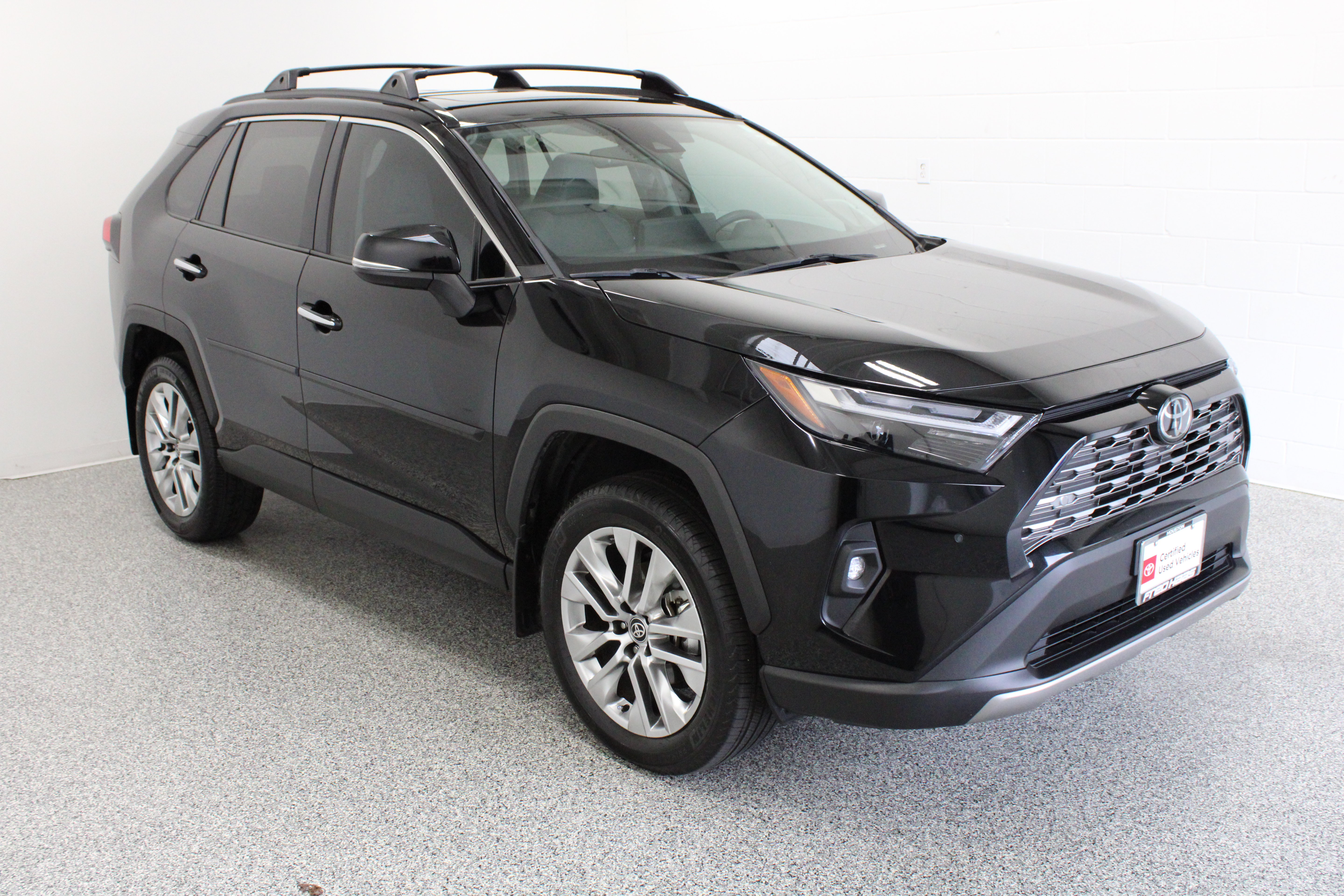 Certified 2025 Toyota RAV4 Limited FWD image 4