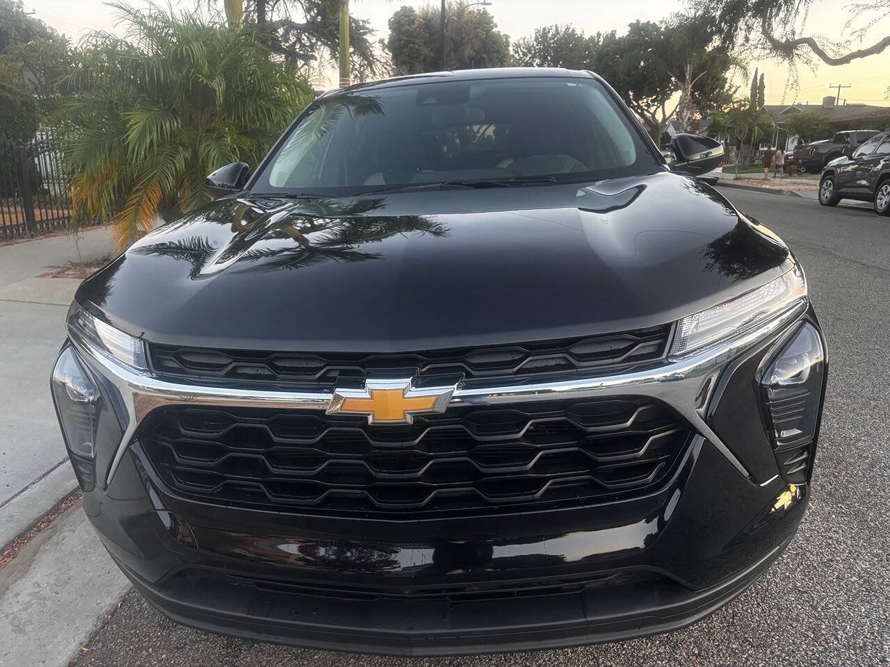 Used 2026 Chevrolet Trax LS w/ LS Convenience Package FWD image 3