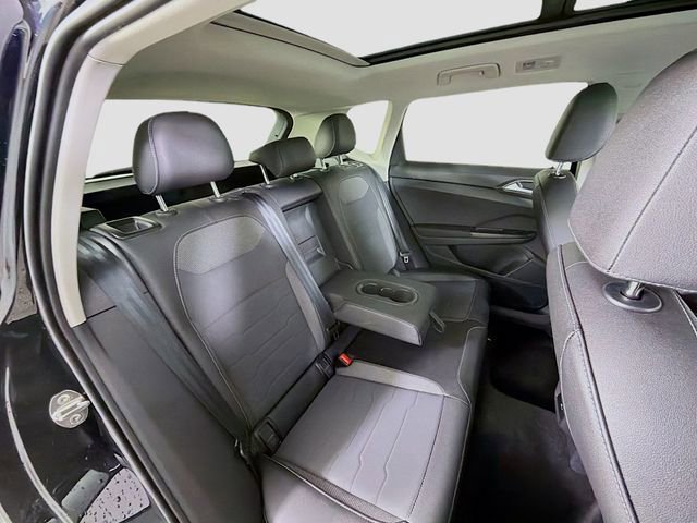 New 2025 Volkswagen Taos SE image 27