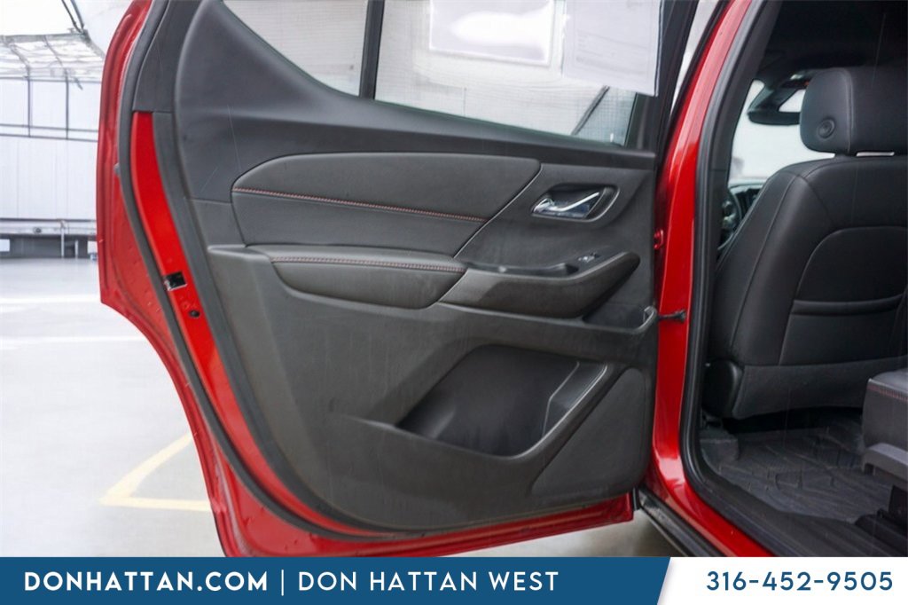 Used 2023 Chevrolet Traverse RS w/ LPO, Floor Liner Package image 21
