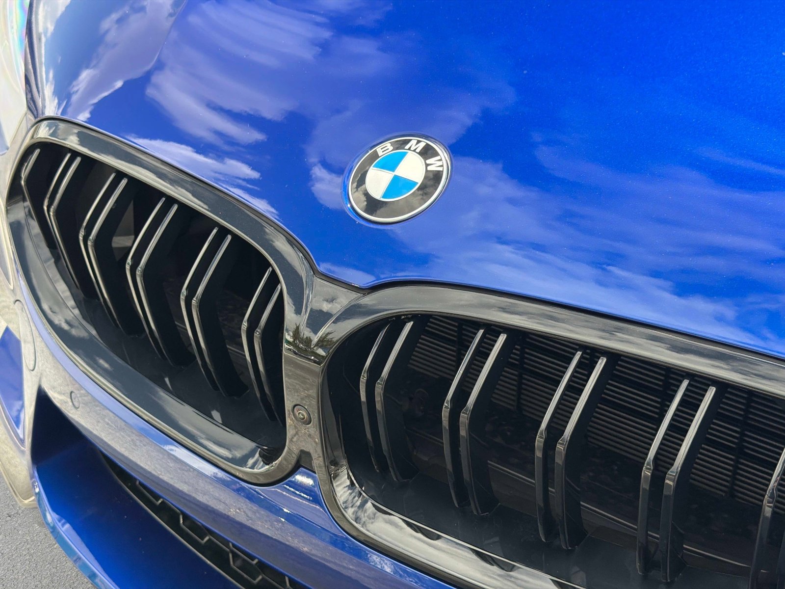 Used 2025 BMW M8 Competition w/ M Carbon Exterior Package image 9