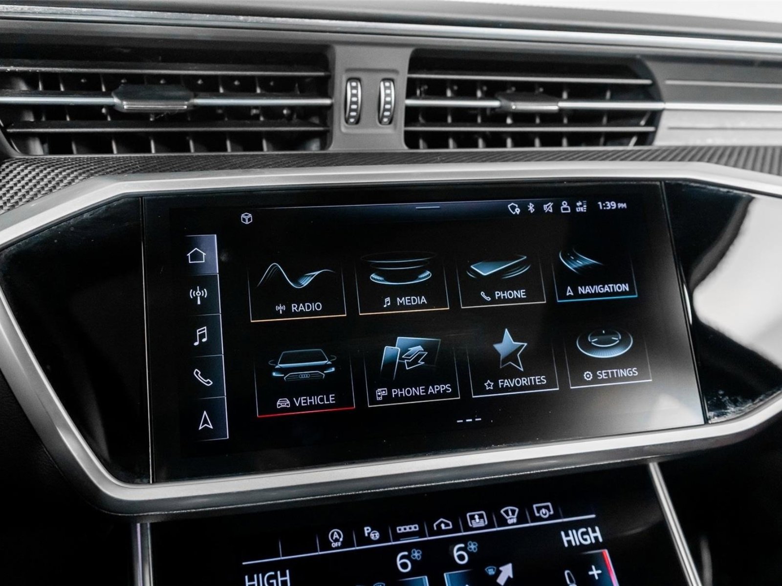 Used 2023 Audi S6 Prestige w/ Prestige Package image 37