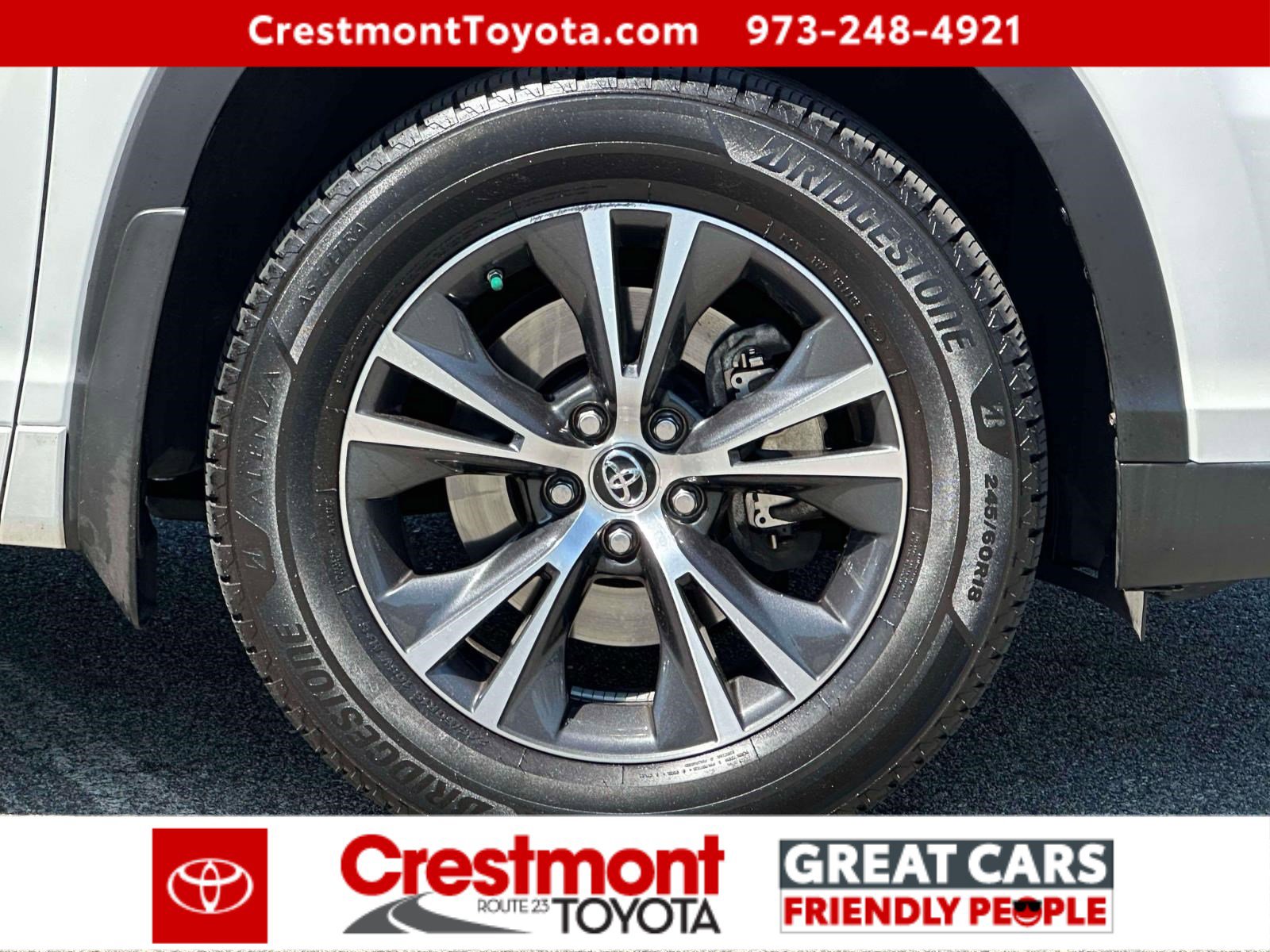Used 2016 Toyota Highlander XLE AWD/4WD image 6