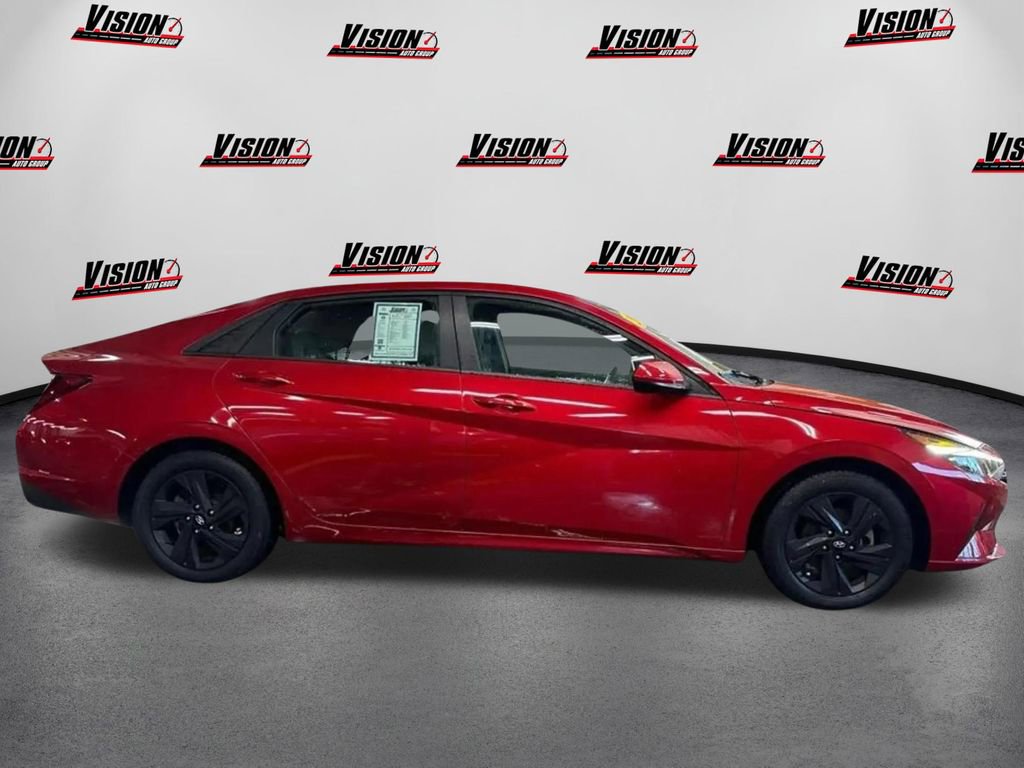 Used 2021 Hyundai Elantra SEL image 4