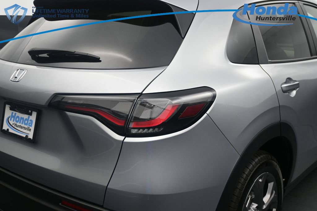 New 2027 Honda HR-V LX image 11