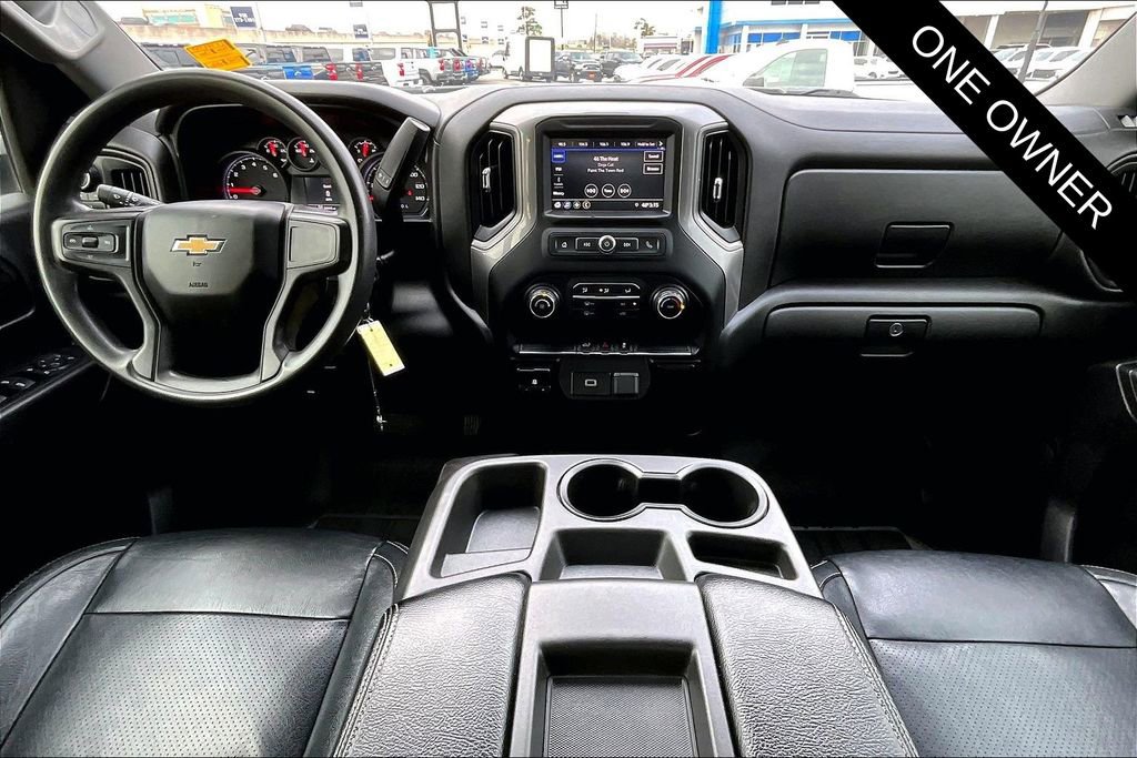 Used 2020 Chevrolet Silverado 2500 Custom w/ Custom Value Package image 8