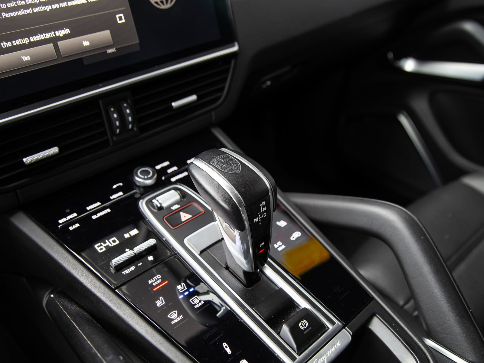Certified 2023 Porsche Cayenne Turbo AWD/4WD image 12
