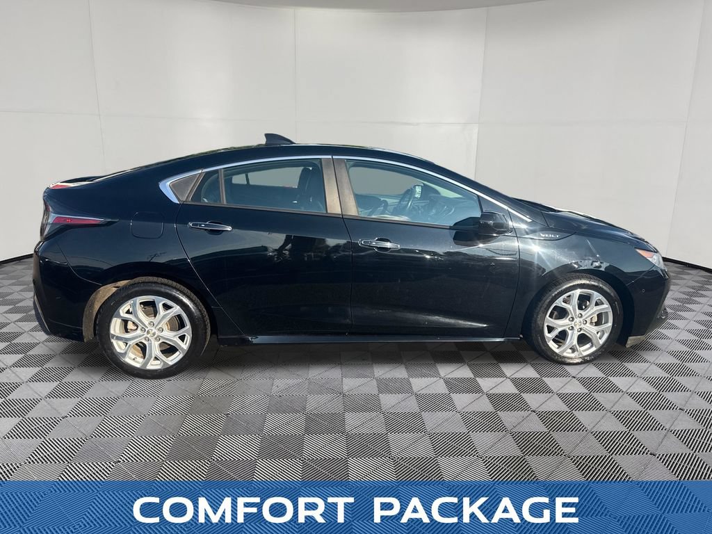 Used 2018 Chevrolet Volt Premier w/ Driver Confidence Package FWD image 6