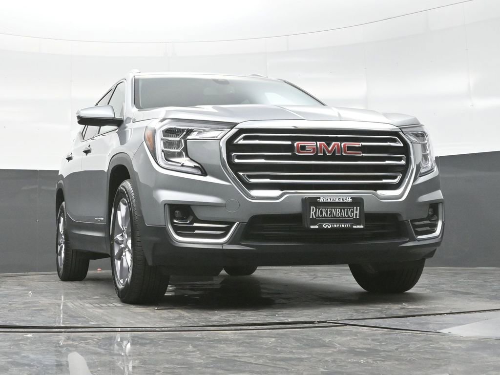 Used 2024 GMC Terrain SLT image 21