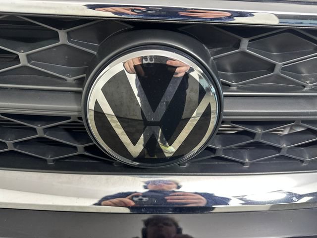 Used 2023 Volkswagen Taos SE image 9