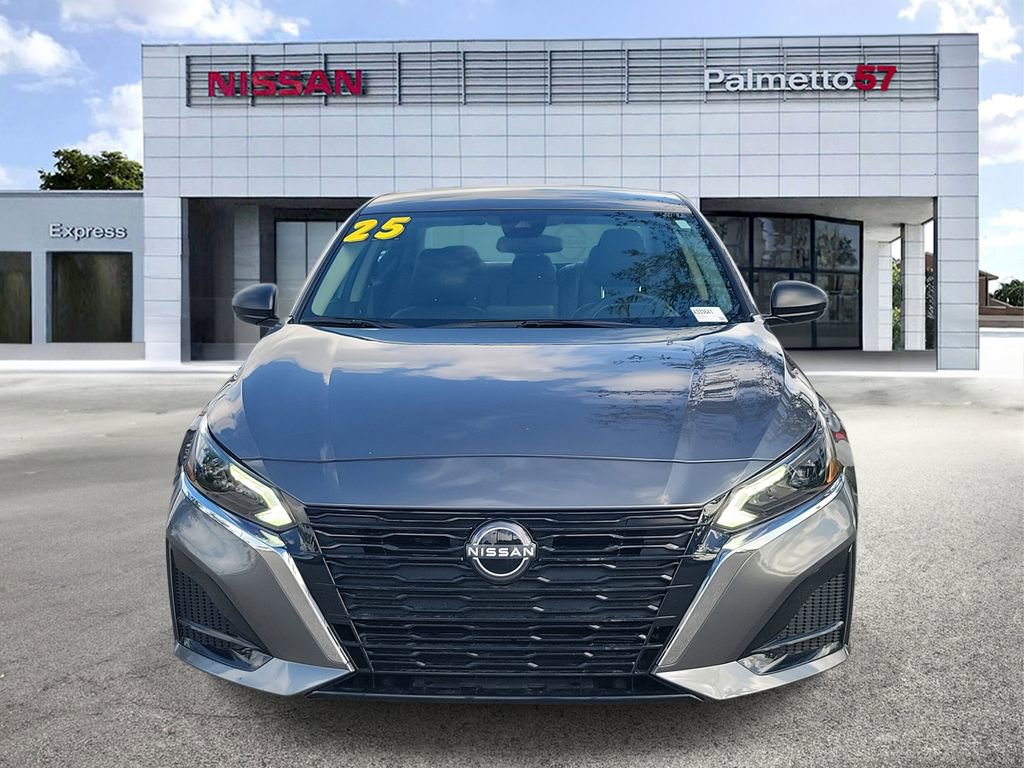 Certified 2025 Nissan Altima 2.5 S image 2