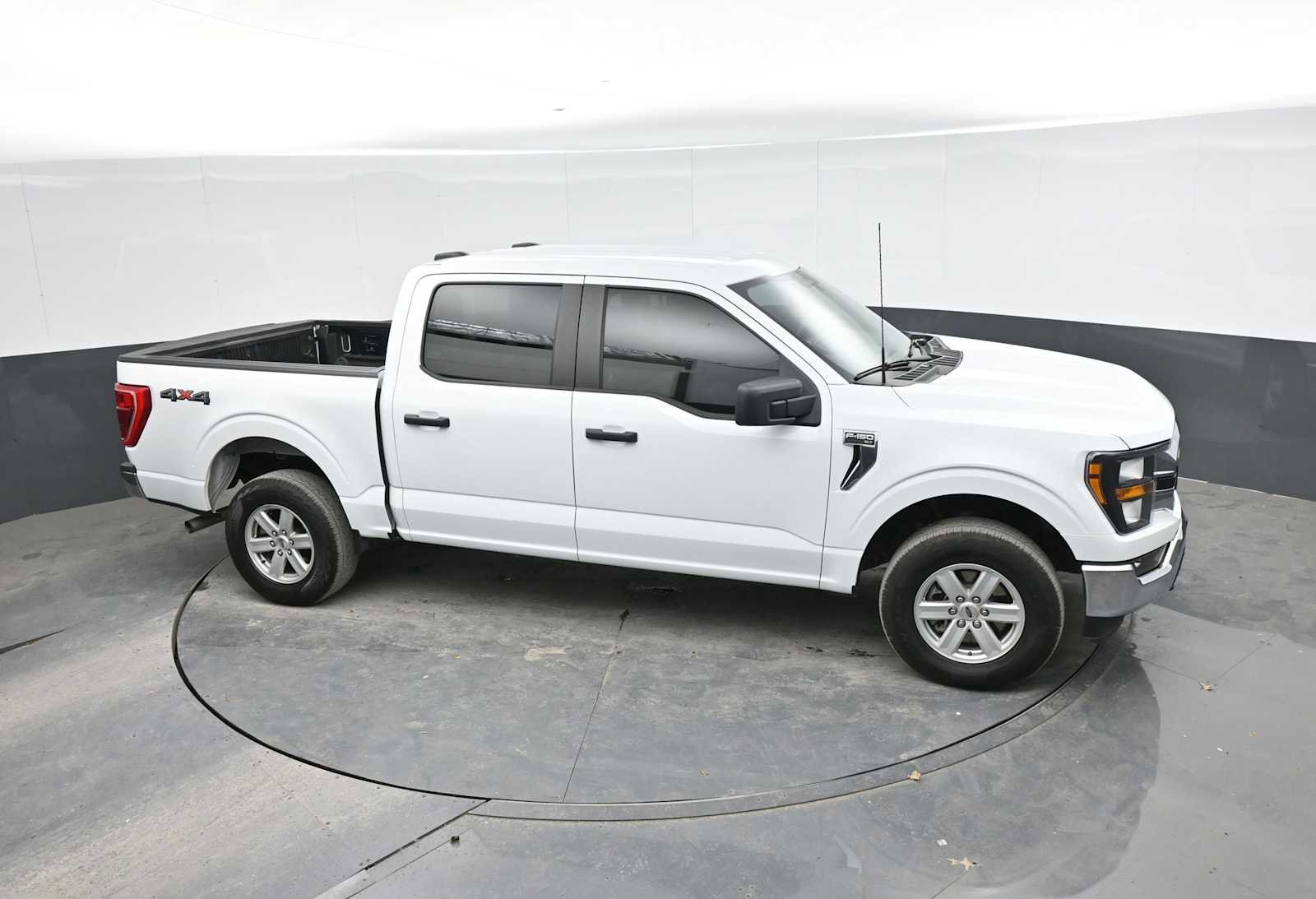 Used 2023 Ford F150 XLT image 33