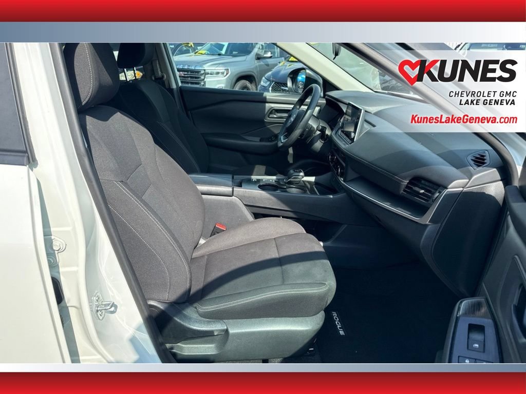 Used 2024 Nissan Rogue S FWD image 20