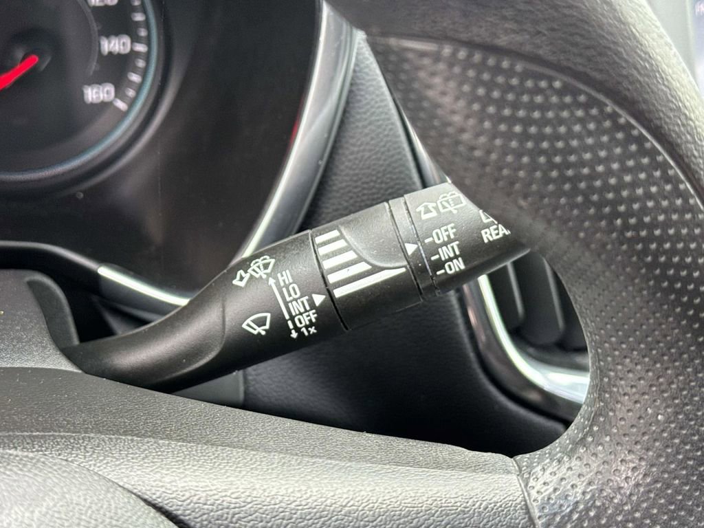 Used 2021 Chevrolet Equinox LT FWD image 13