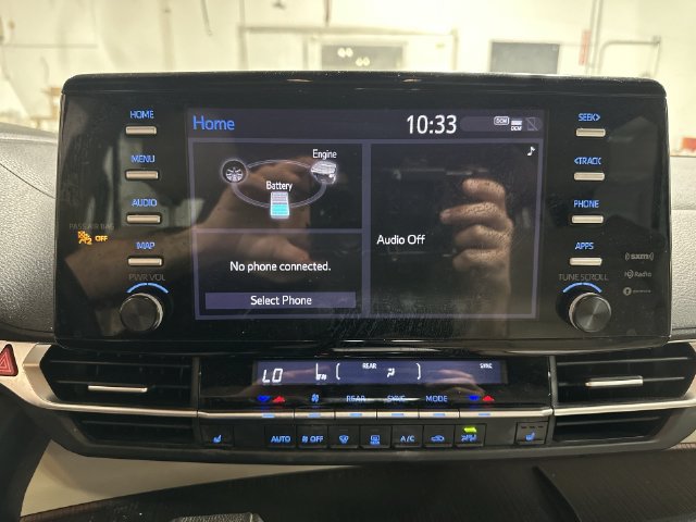 Used 2022 Toyota Sienna XLE FWD image 24