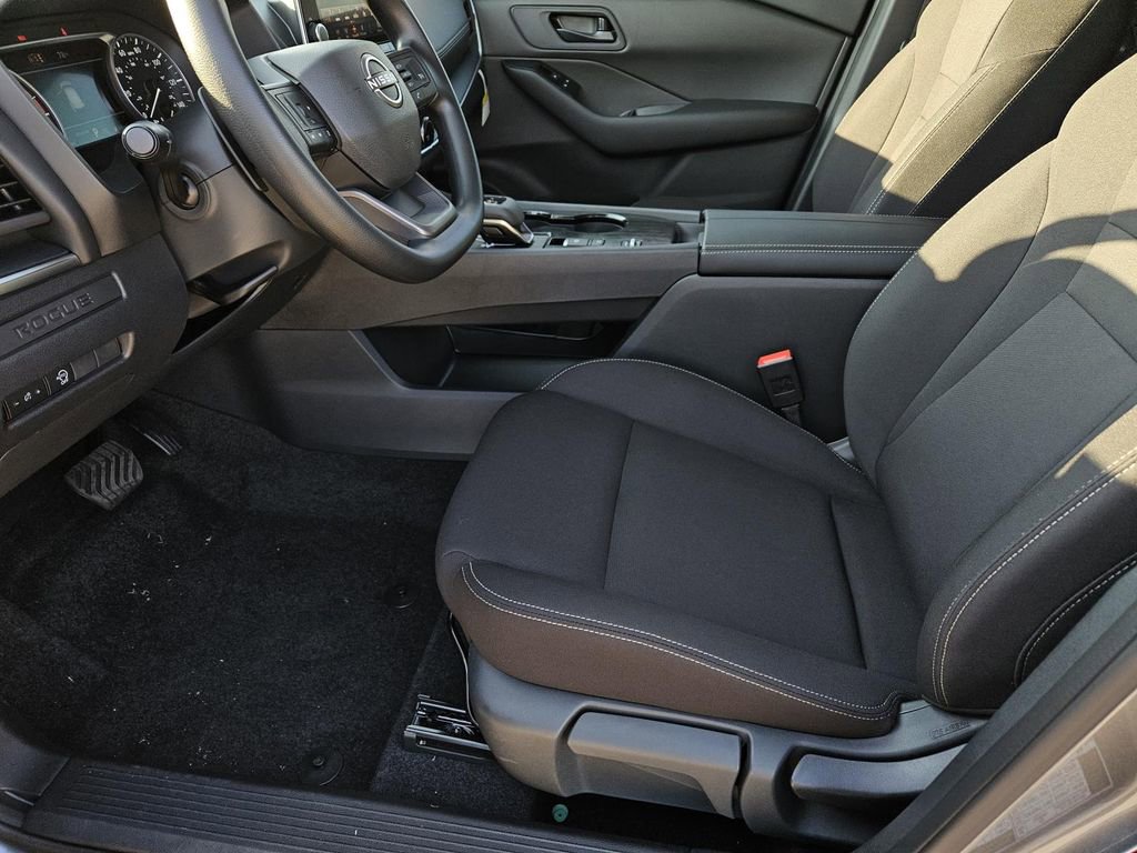 New 2026 Nissan Rogue S image 14