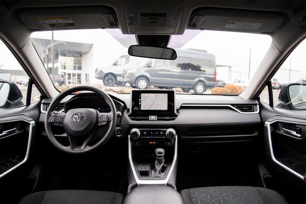 Used 2024 Toyota RAV4 XLE image 18