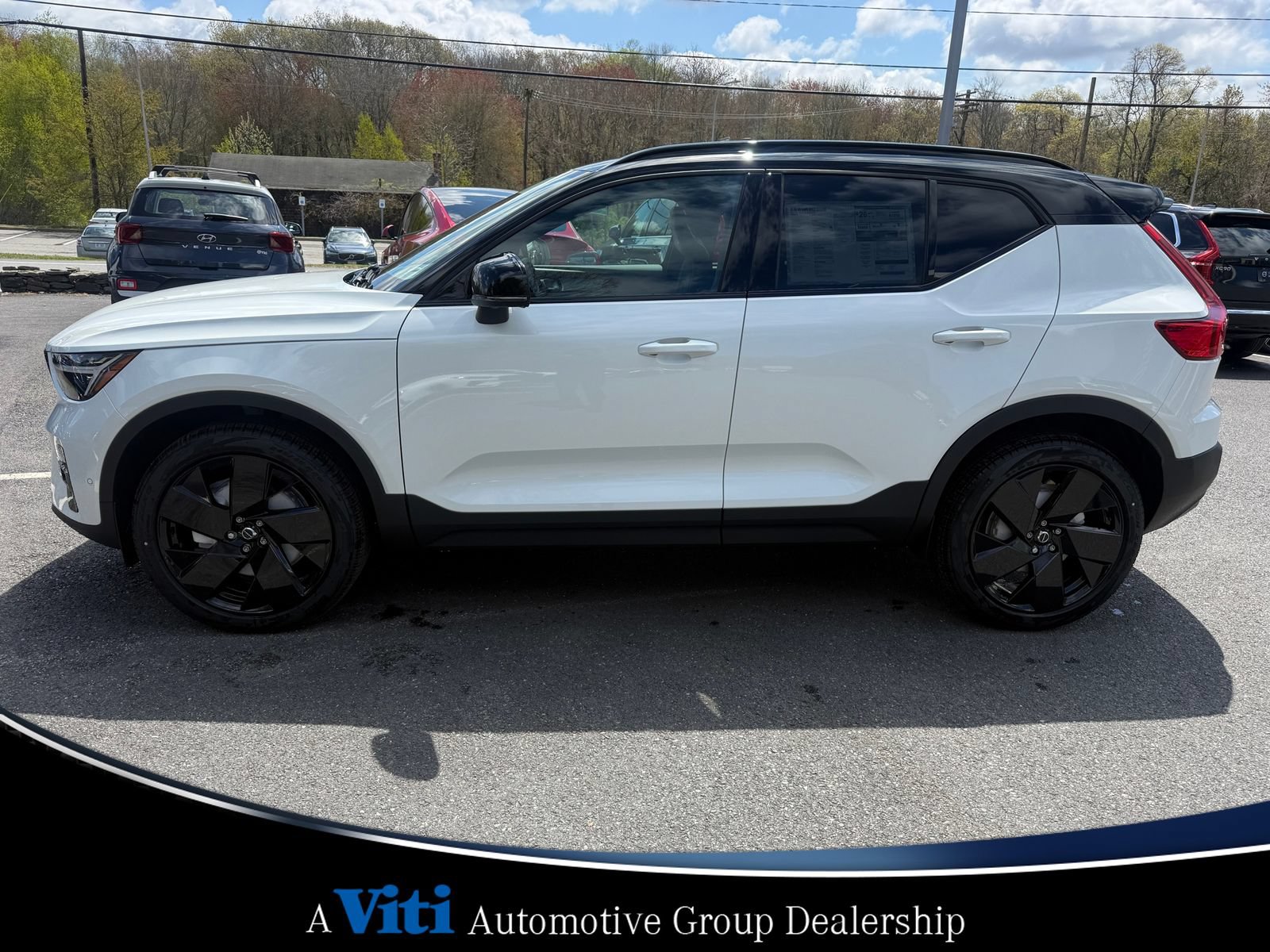 Used 2026 Volvo XC40 B5 Ultra w/ Protection Package Premier AWD/4WD image 5