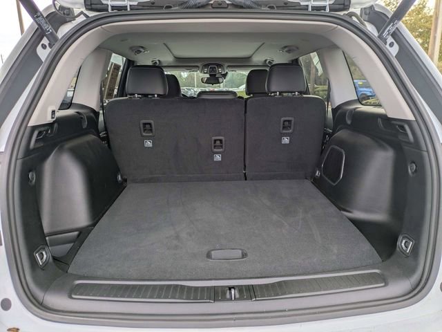 Used 2024 Jeep Grand Cherokee Limited RWD image 12