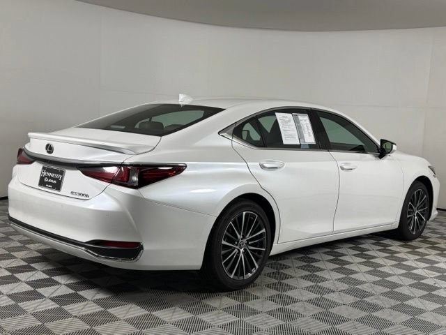 Certified 2025 Lexus ES 300h w/ Premium Package FWD image 9