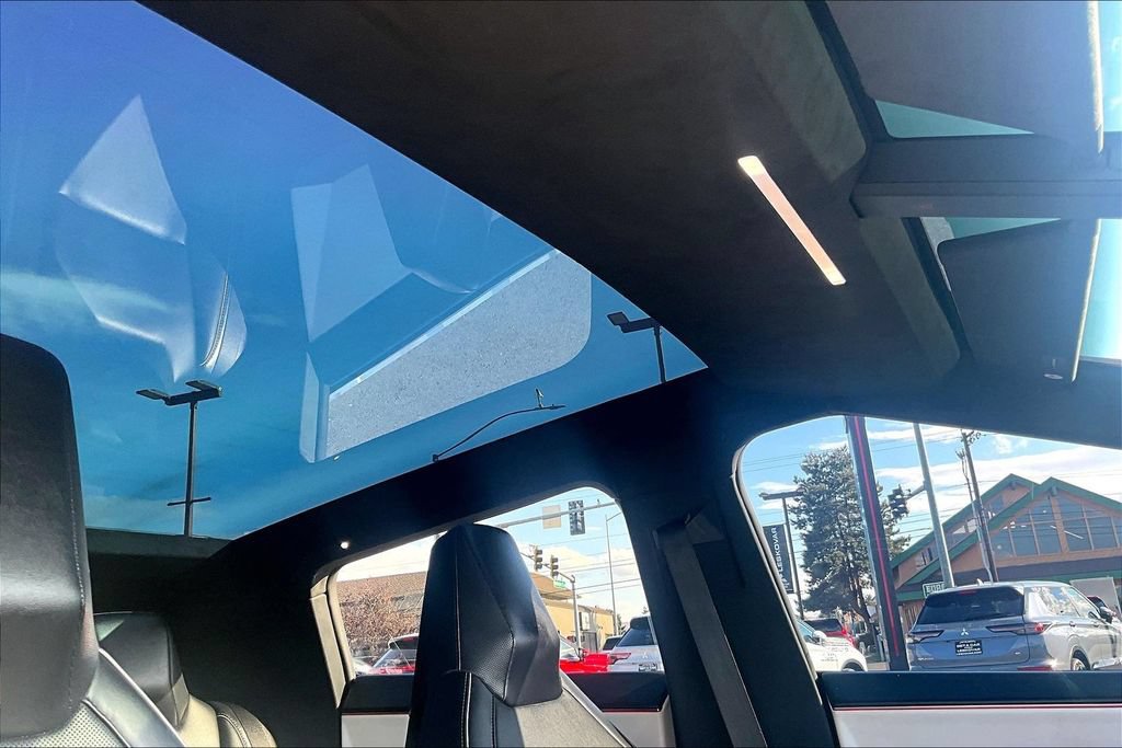 Used 2024 Tesla Cybertruck Cyberbeast AWD/4WD image 22