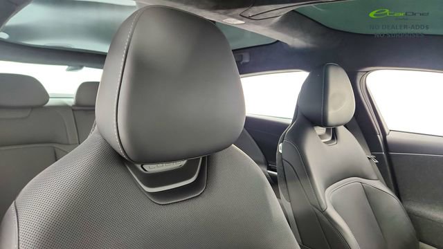 Used 2024 Lucid Air Touring image 22