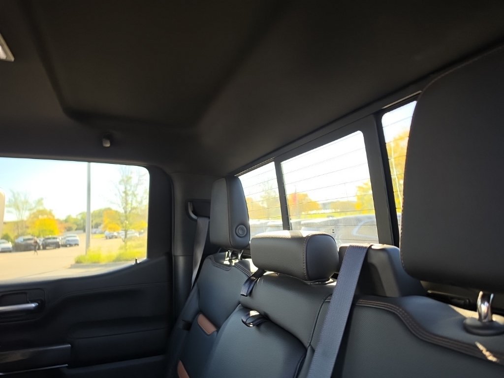 Used 2019 GMC Sierra 1500 AT4 w/ AT4 Premium Package AWD/4WD image 8