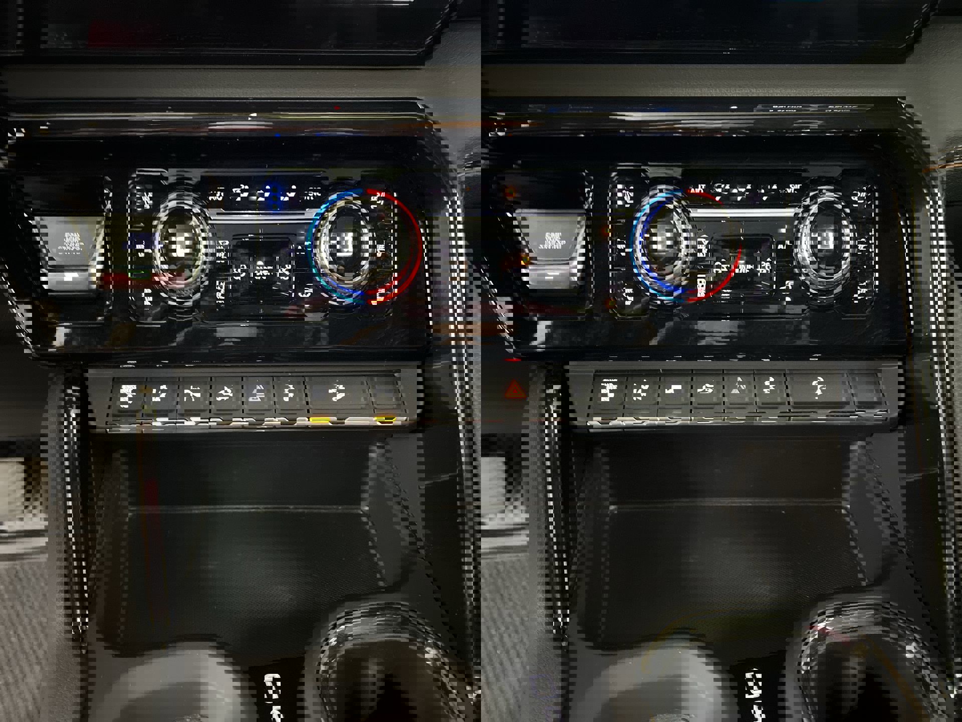 Certified 2024 GMC Sierra 2500 AT4 w/ AT4 Premium Plus Package image 91