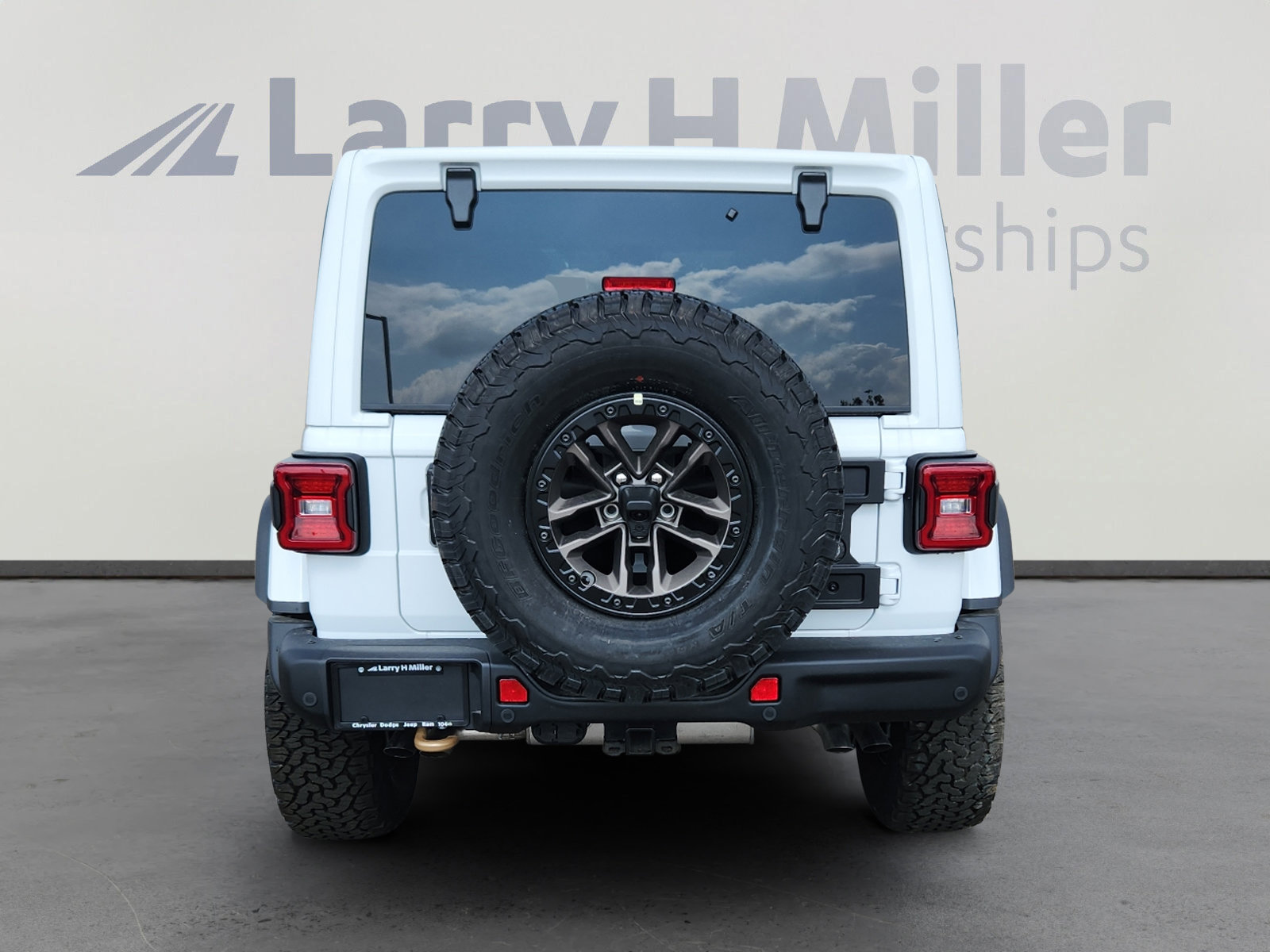 New 2025 Jeep Wrangler Unlimited Rubicon 392 image 5