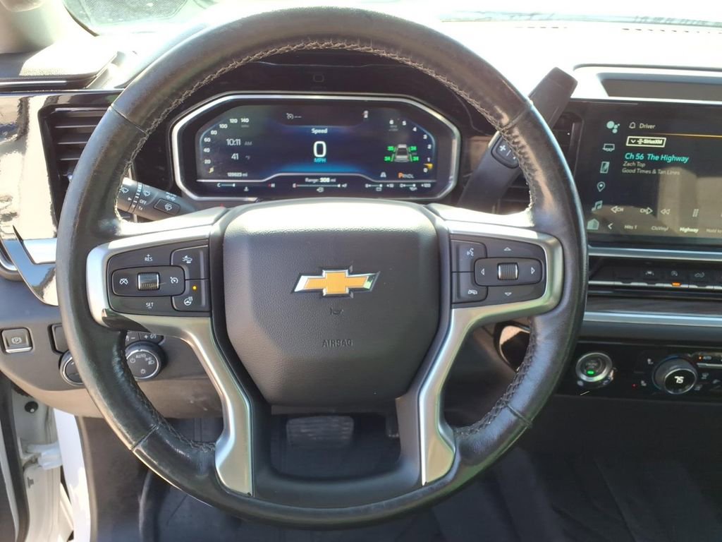 Used 2022 Chevrolet Silverado 1500 LT image 25