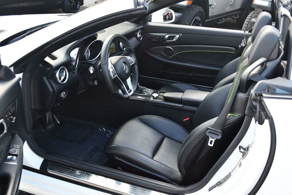 Used 2015 Mercedes-Benz SLK 350 image 61