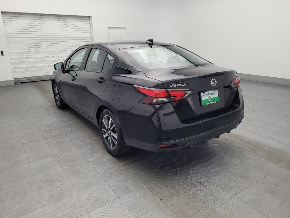 Used 2021 Nissan Versa SV image 5