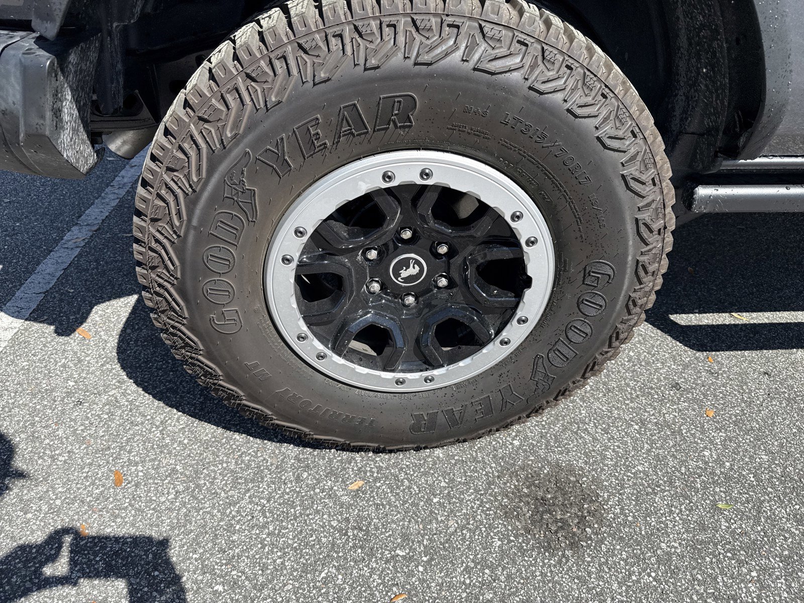 Used 2024 Ford Bronco Badlands image 14