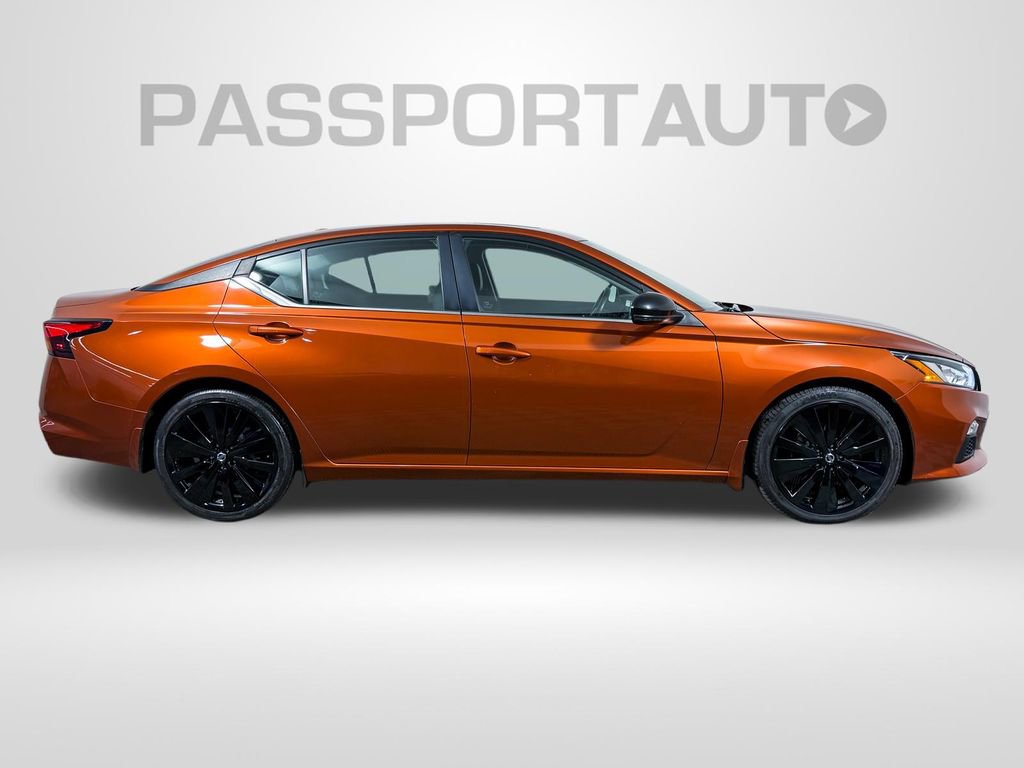 Used 2022 Nissan Altima 2.0 SR image 9