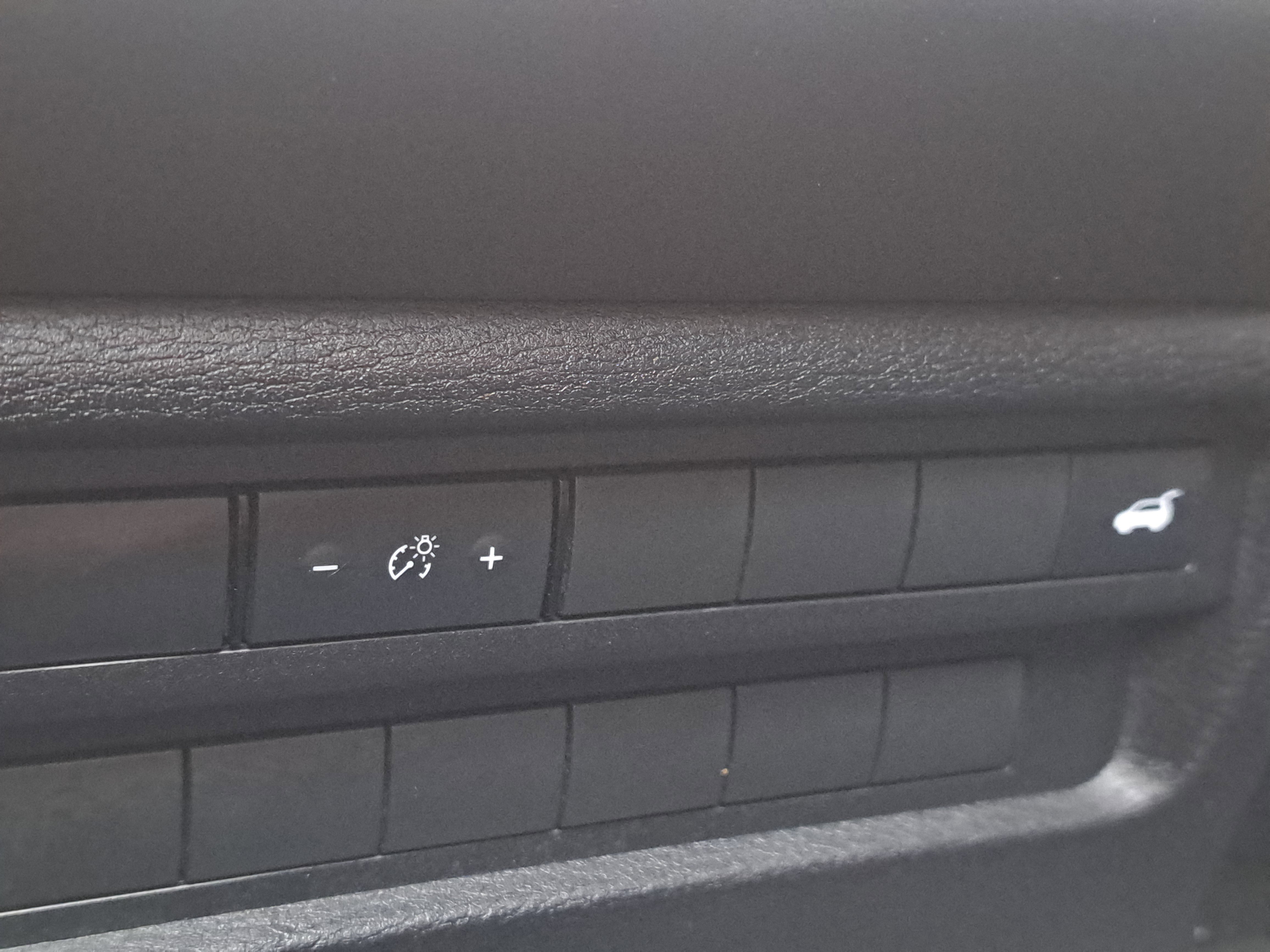 Used 2024 Mitsubishi Outlander SE image 29