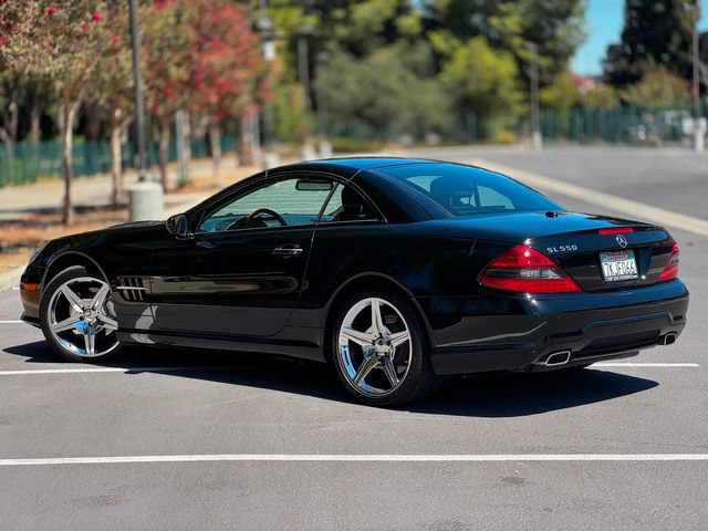 Used 2012 Mercedes-Benz SL 550 image 12