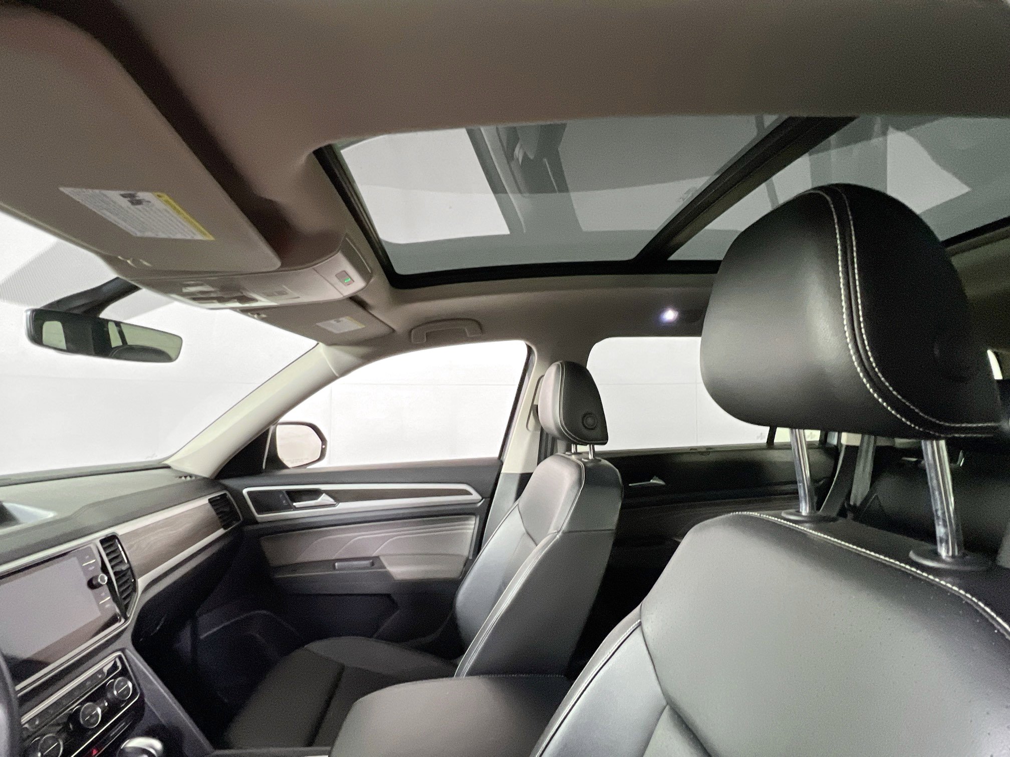 Used 2022 Volkswagen Atlas SE image 21