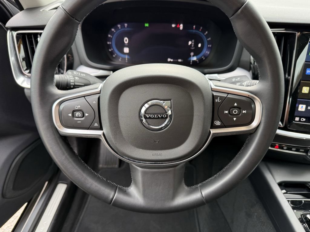Certified 2024 Volvo S60 B5 Core image 20