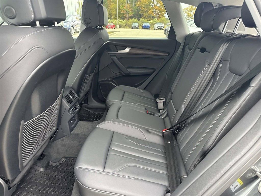 New 2025 Audi Q5 e Premium Plus image 16